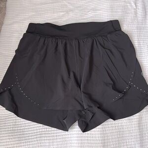 Lululemon Fast and Free Short 3” Lined Sz 6 - Black
